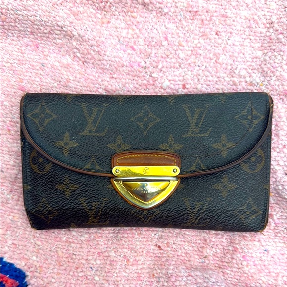 Louis Vuitton Brown Monogram Clutch with Gold-Tone Hardware